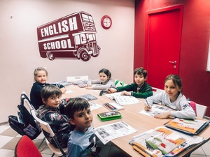 Детский лагерь Городской летний языковой клуб "Англотера"